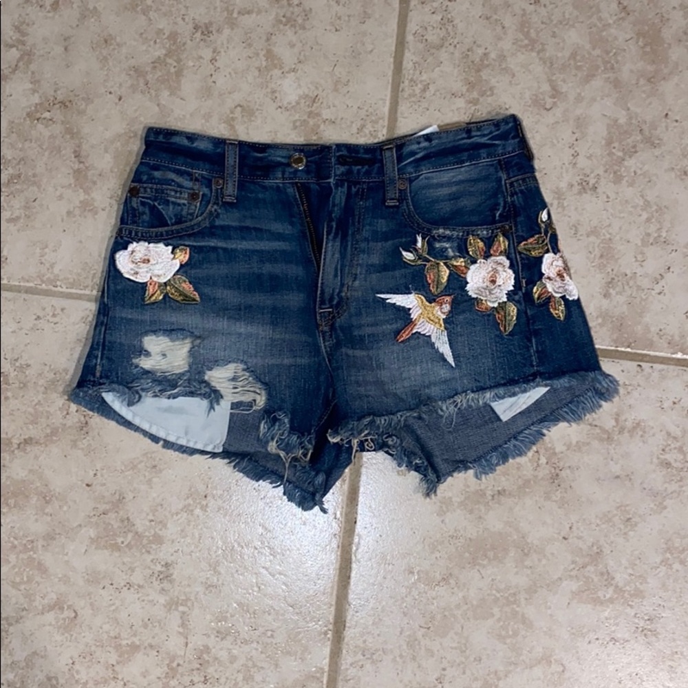 American Eagle high waisted vintage shorts